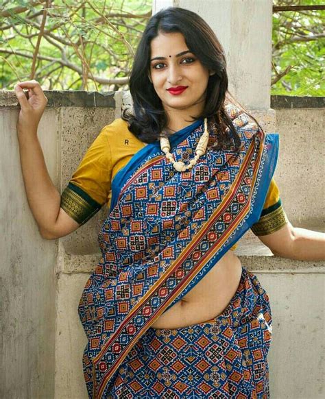 Cute Aunty Fashion Show In Saree 